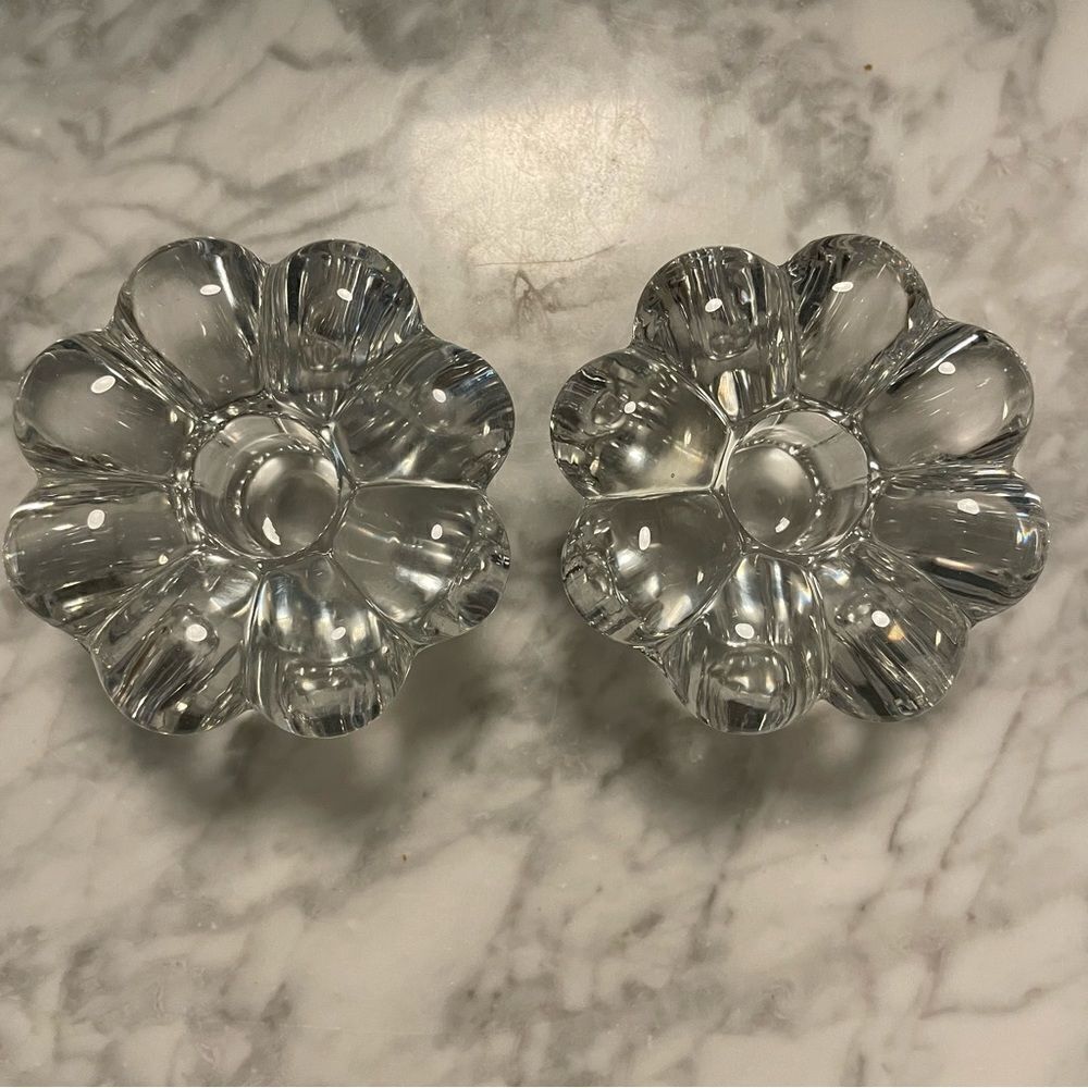 Pairâof VintageâHeiseyâGlassâCrystoliteâFlowerâCandlesticks